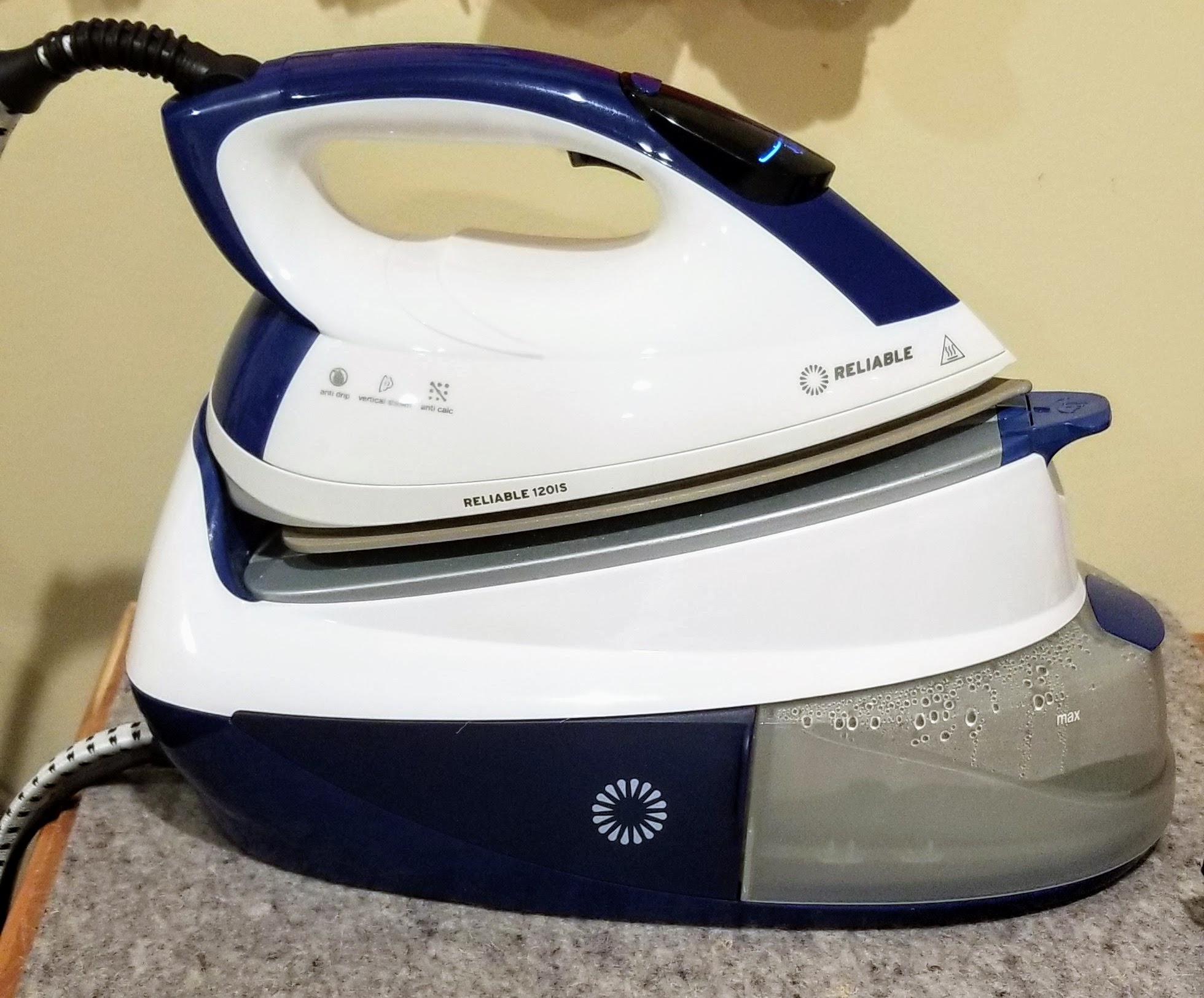 Why Quilters NEED a Steam Generator • Dizzy Quilter