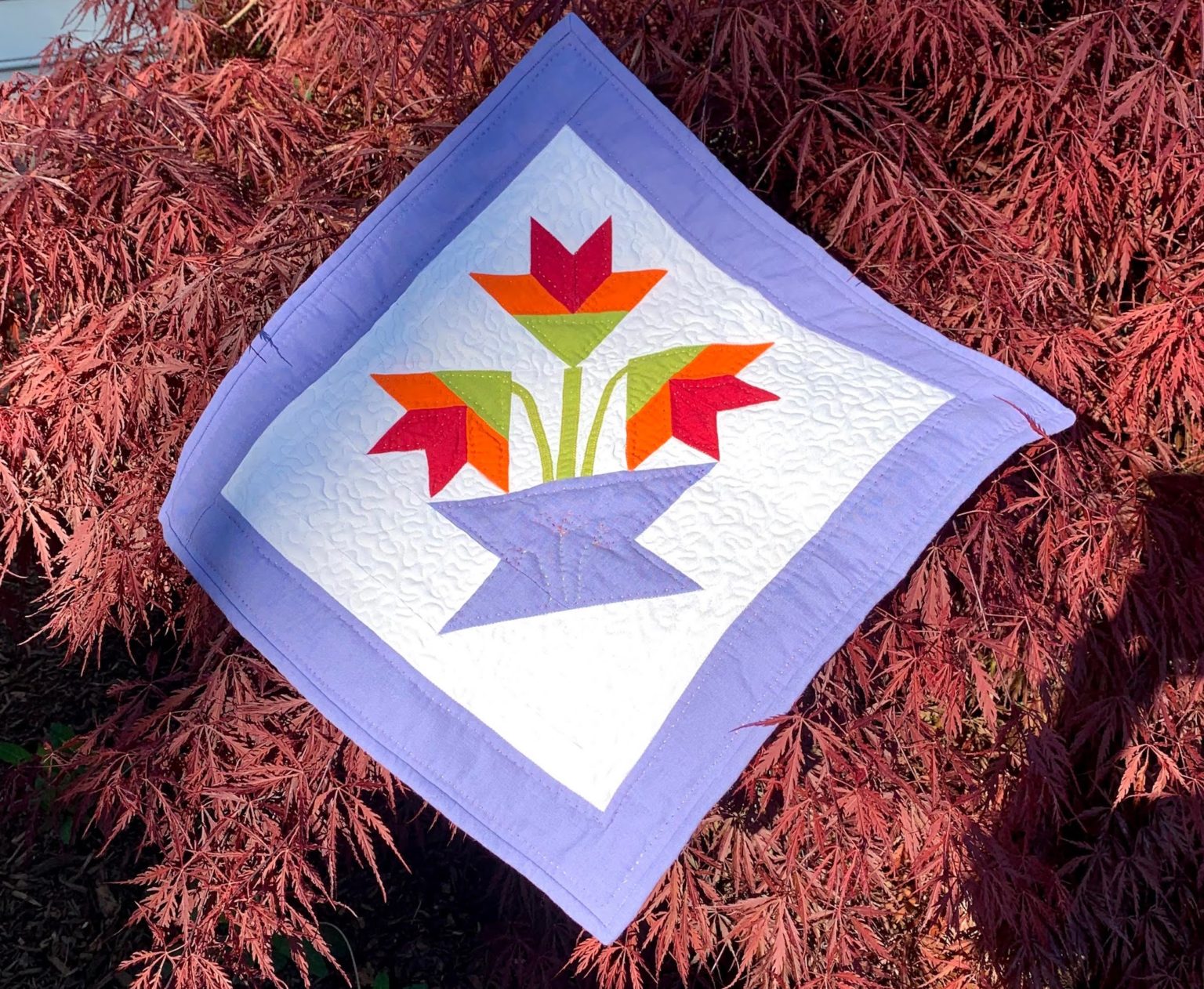 Basket Of Lilies Mini Quilt • Dizzy Quilter