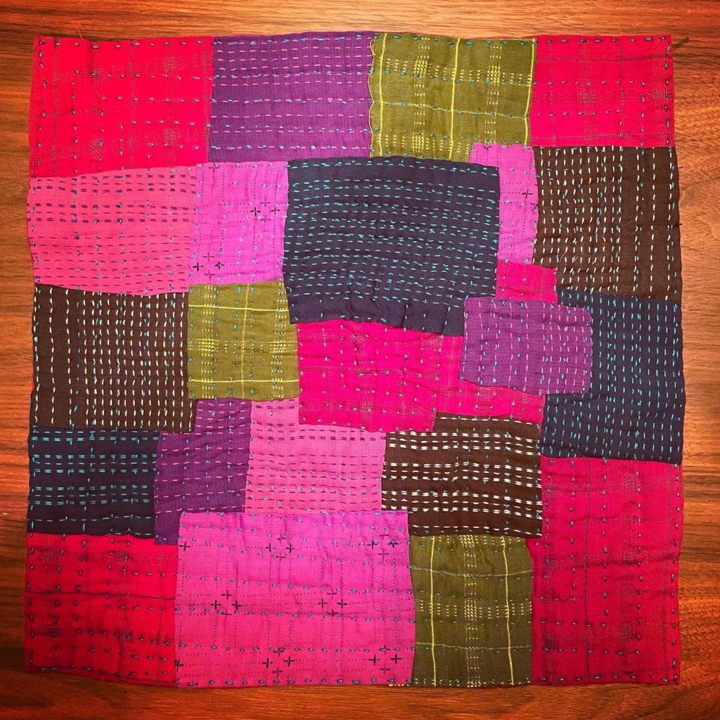 kawandi style mini quilt using Entwine by Giucy Giuce.