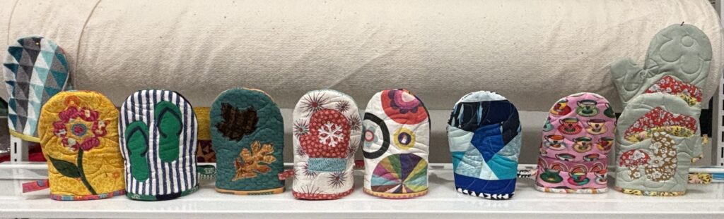 mini oven mitt family portrait